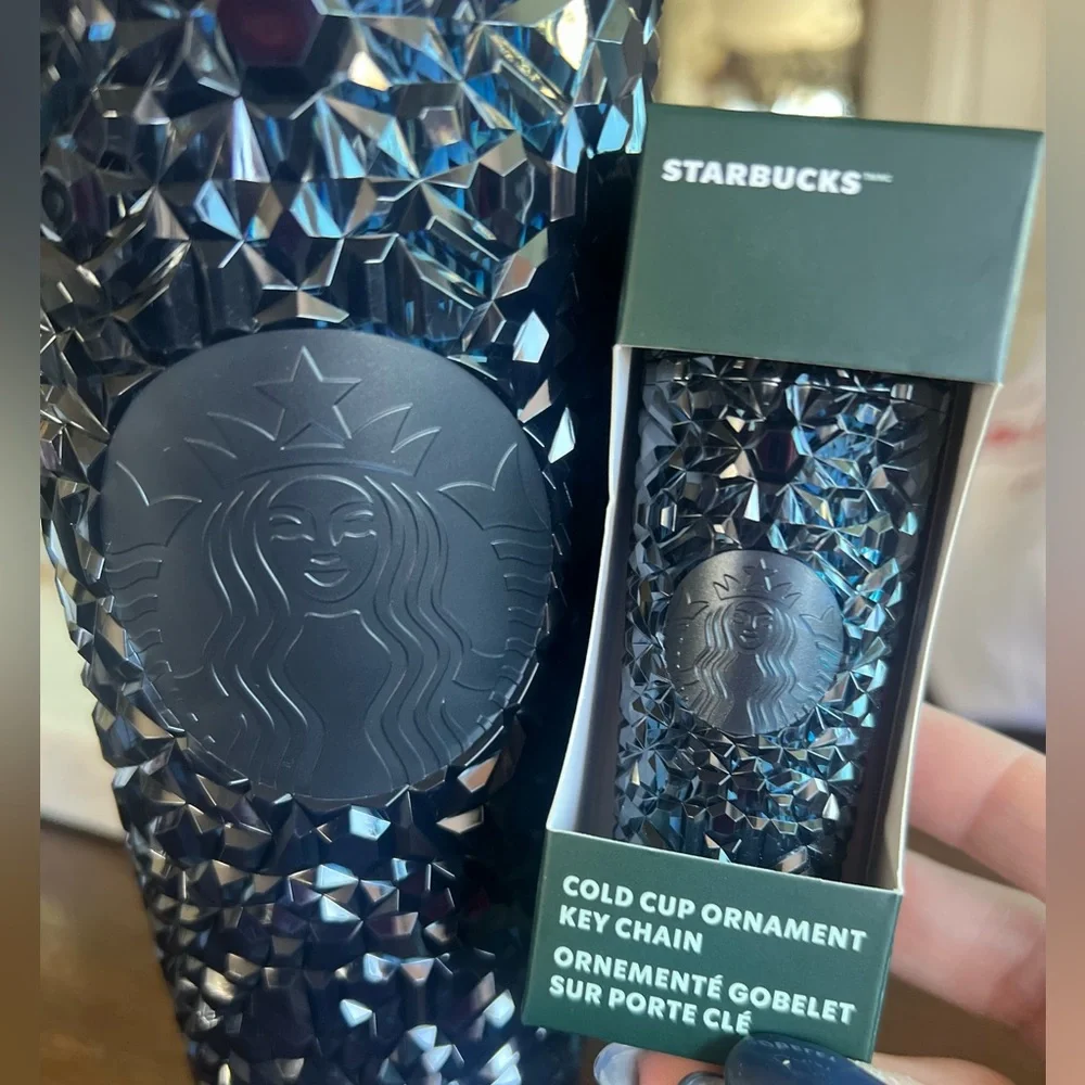 STARBUCKS Holiday Deep Navy Blue Cut Gemstone 24 oz Cold Cup & Keychain SET NEW
